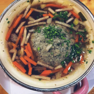 Leberknödelsuppe