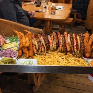 10er Blech (in der Alm essen)